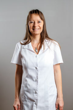 Dr. Baka Zsuzsa