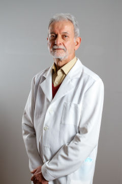 Dr. Kertész István